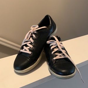 Size 8.5 Black Stylish Sneakers